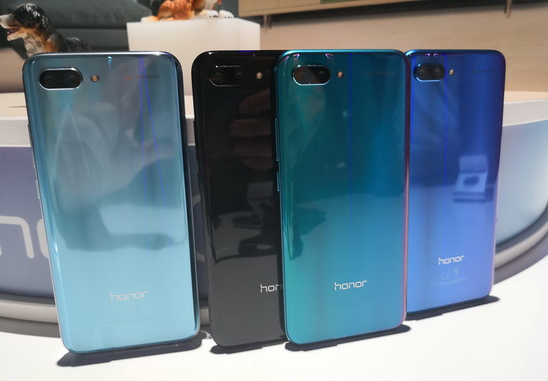 Расцветки смартфона Huawei Honor 10